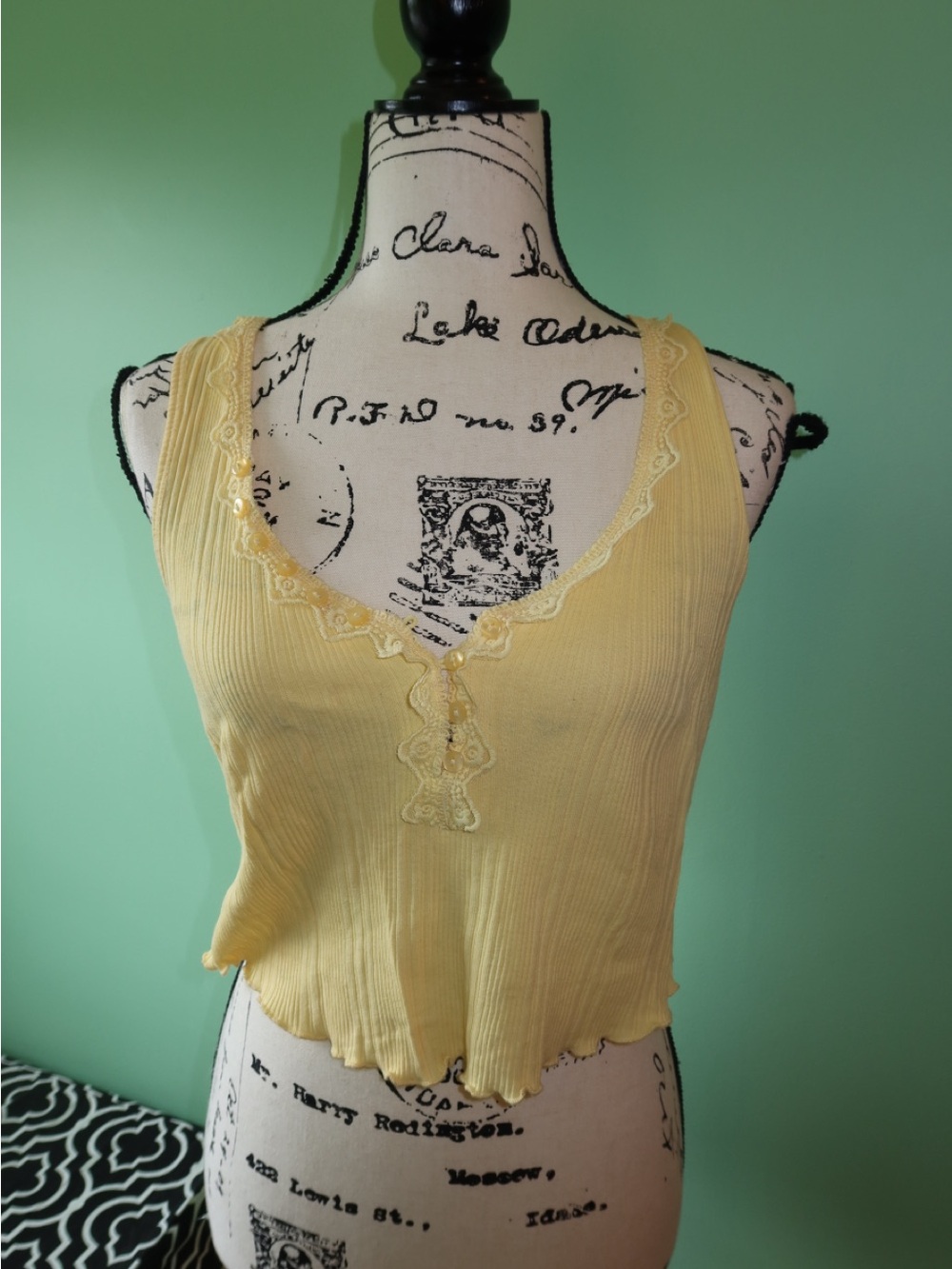 Forever 21 Yellow Lace-Trim Ribbed Tank Top - Women